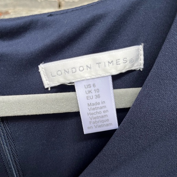 London Times Women's V-Neck Polished Flounce Hem Twist Waist Sz 6 NWT - Picture 5 of 8